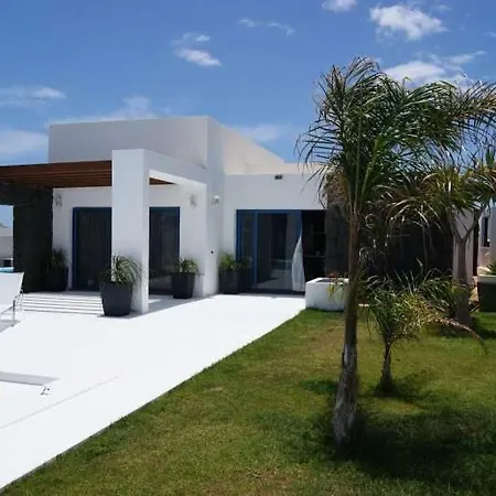 Playa Blanca Sleeps 6 Pool Wifi Apartamento